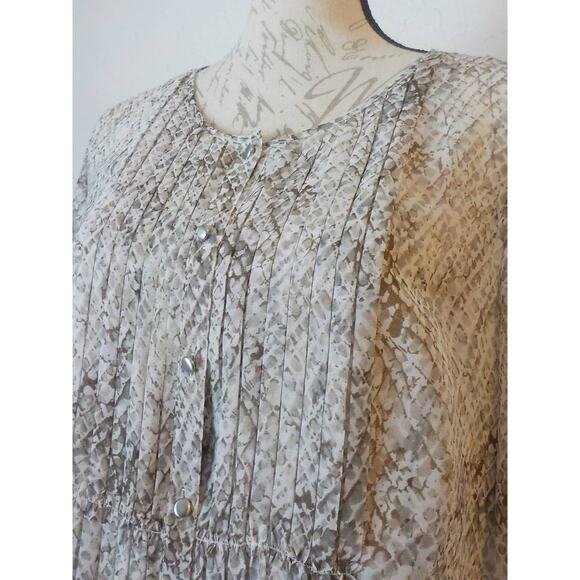 Talbots Sheer Blouse Animal Print Brown Beige Button Up Long Sleeve Fits Large - Picture 4 of 10